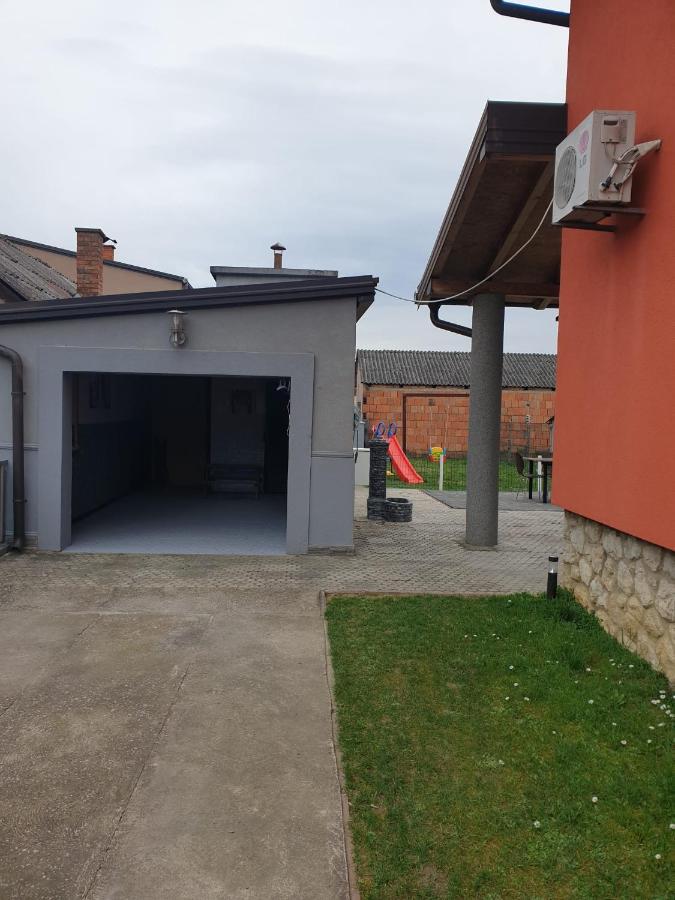 Apartman Sofia Zupanja Exterior photo